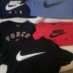 5 Nike Short Sleeve T's MED Red & Blue. 1 Blk& Org XL, 1 Blue 1 Blk Dri Fit Nik